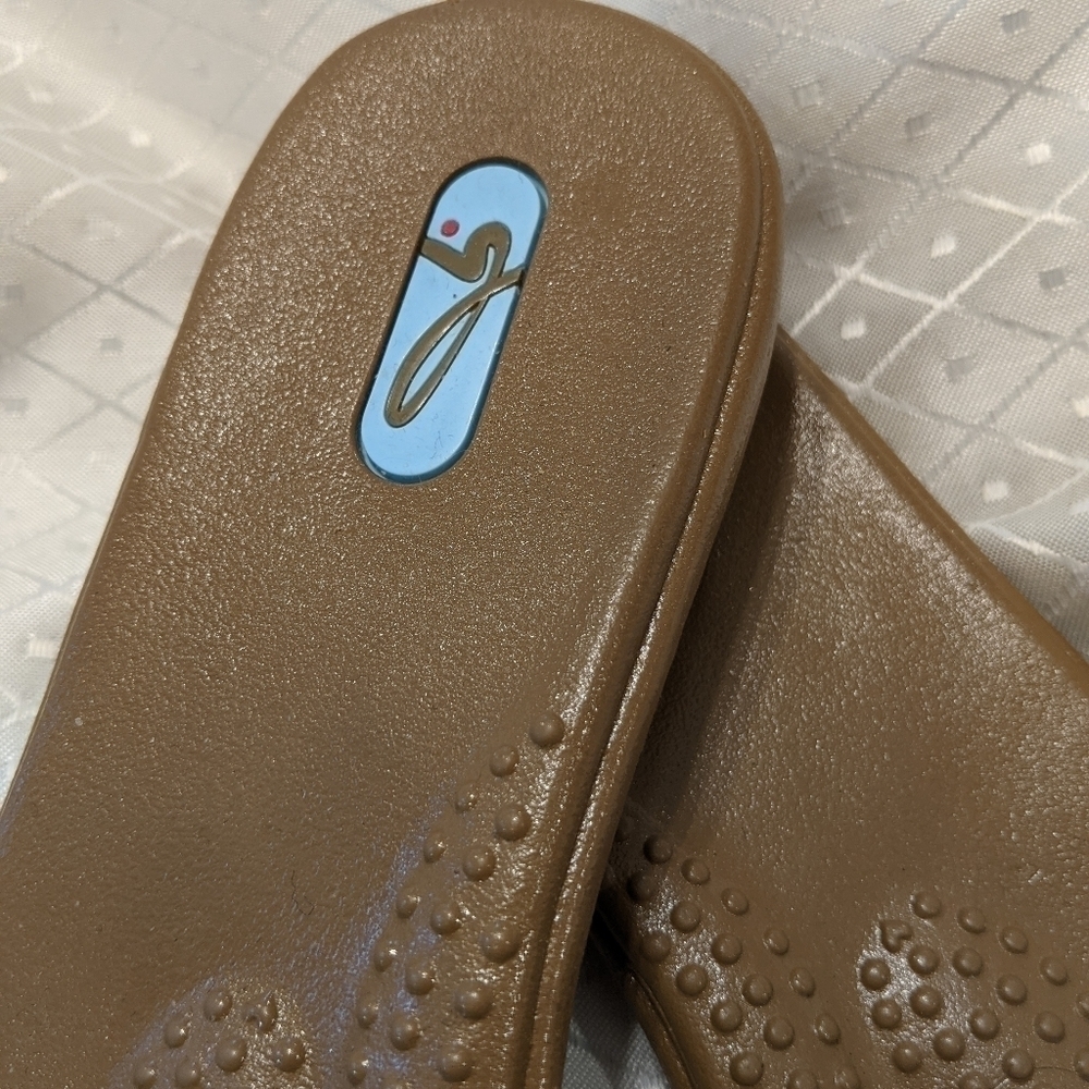 OKA Bee sandals ~ Size medium/large - Picture 6 of 6